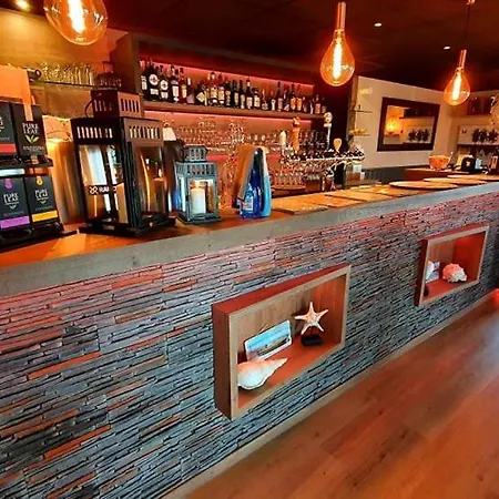 فندق مبيت وإفطار Neptunus 2*