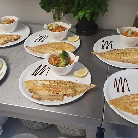 Neptunus فندق مبيت وإفطار 2*