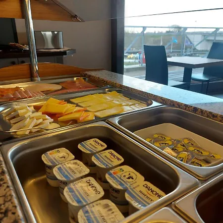 Neptunus فندق مبيت وإفطار 2*