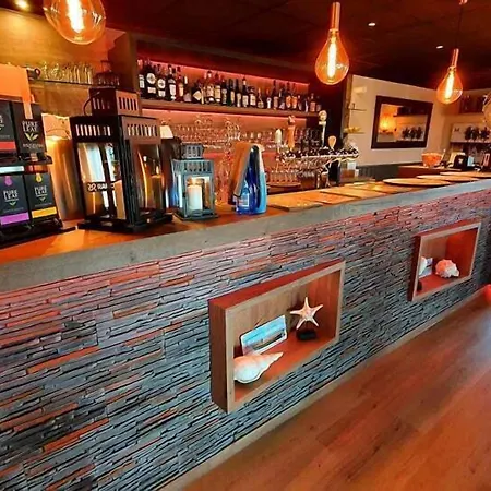 Neptunus فندق مبيت وإفطار نيوبورت